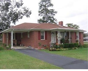 Primary Photo - 102 Taylor Dr