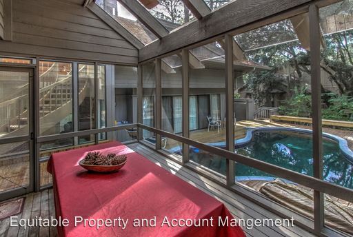 Building Photo - 82 S Sea Pines Dr