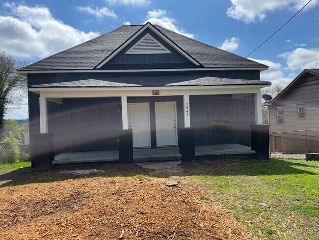 Photo - 2642 Summit Ave Apartment