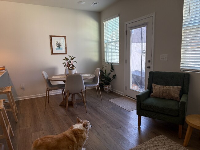 Foto del edificio - 114 Wethington Wy