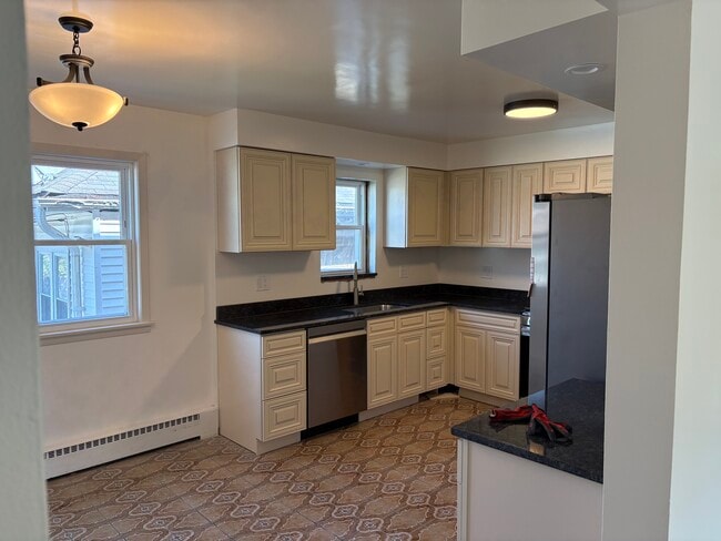 Building Photo - 3605 N Osceola Ave