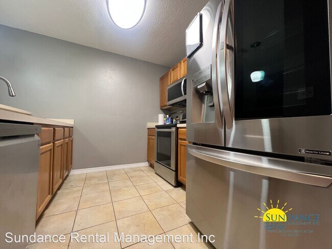 Foto del edificio - 2 br, 2.5 bath House - 505 Sullivan Street...