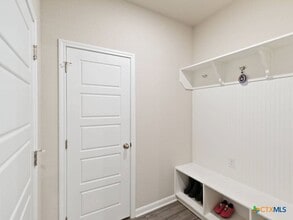 Building Photo - 3073 Charyn Wy