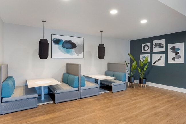 Interior Photo - Volair Wesmont