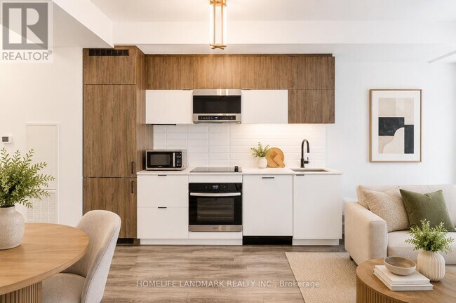 Photo du bâtiment - 8888 Yonge St