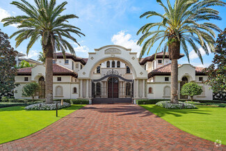 Building Photo - 2055 Royal Palm Way