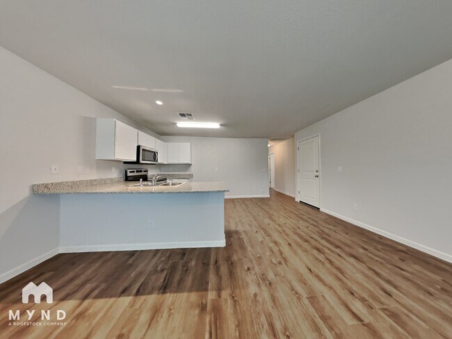 Building Photo - 254 S Picacho Heights Rd