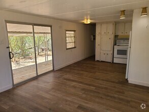 Building Photo - 2751 S Kinney Rd