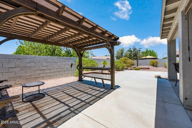 Building Photo - 34634 N Appaloosa Way
