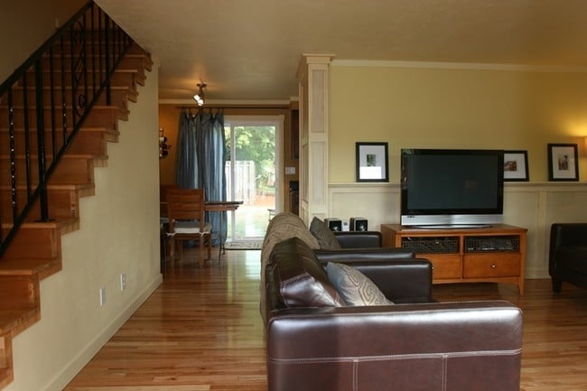 Building Photo - Villaggio Condominiums