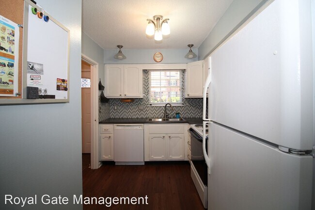 Building Photo - 2 br, 2 bath House - 8620 West 84th Street