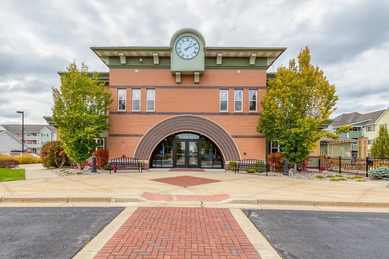 48 West Apartments 10897 48th Ave Allendale, MI Apartments for Rent in Allendale