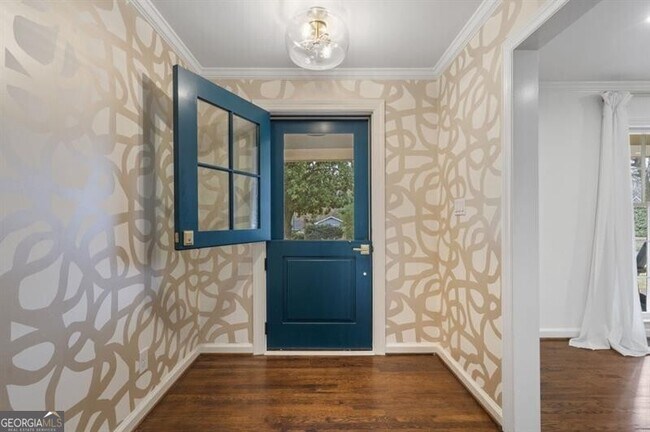 Foto del edificio - 439 Broadland Rd NW