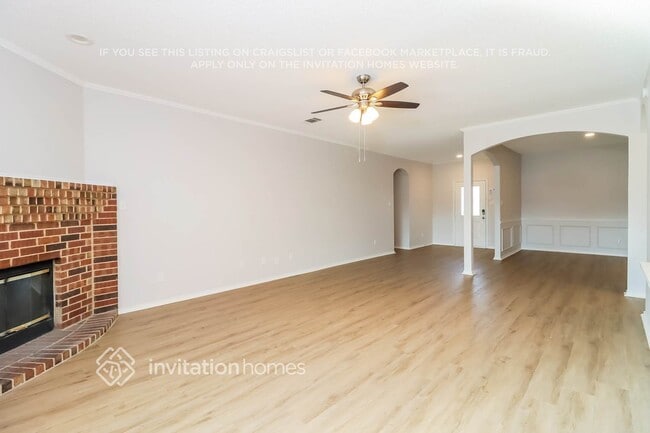 Building Photo - 632 Creekview Dr