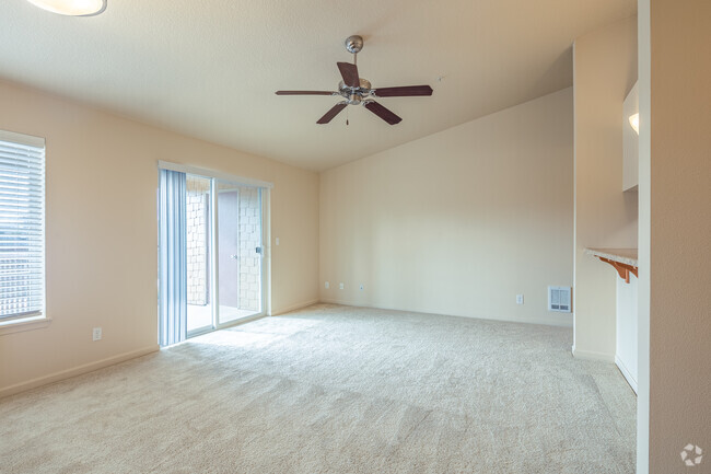 1BR 1BA - 740SF - Hawks Ridge Apartments