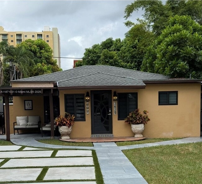 Foto del edificio - 3429 SW 23rd Terrace