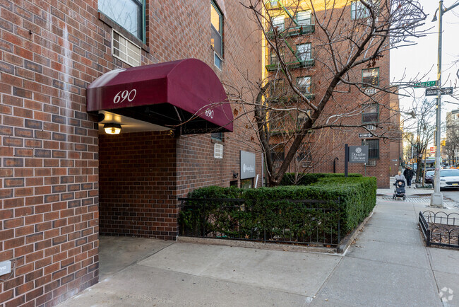 Building Photo - West Village Houses - Cooperative