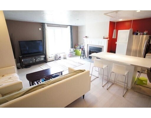 Foto del edificio - 160 Quincy Shore Dr