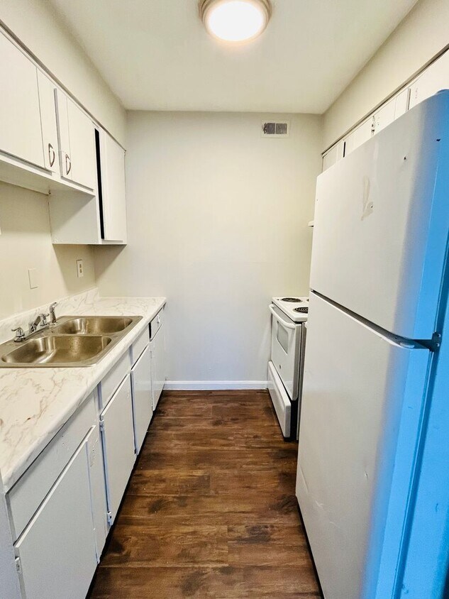 Town Pointe Apartments 111 E Obryan Ave, Bardstown, KY, 11/19/2022