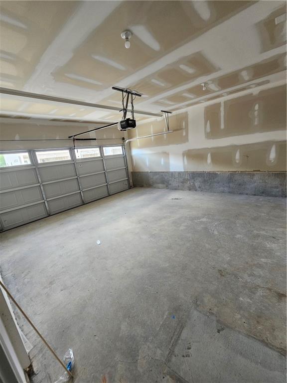 Foto del edificio - 2460 Ravencliff Dr