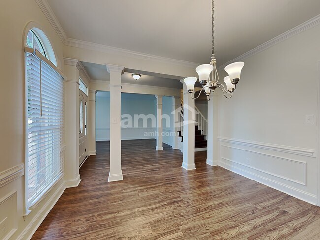 Building Photo - 2875 Gray Moss Dr