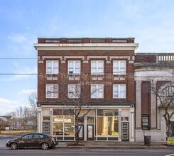 Building Photo - 1124 Hull St