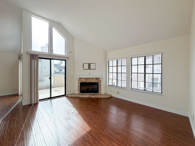 Foto del edificio - 407 Shoreview Dr