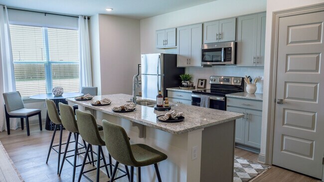 Building Photo - The Waters at West Village