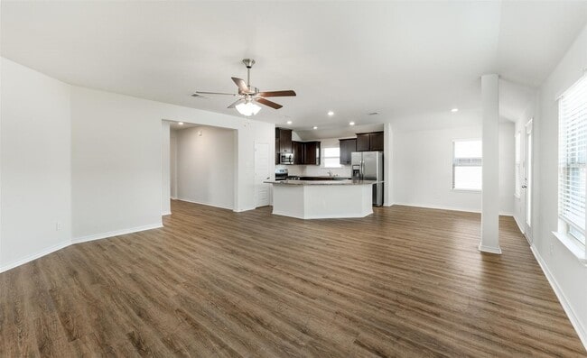 Photo - 716 Bluebird Way Unit House