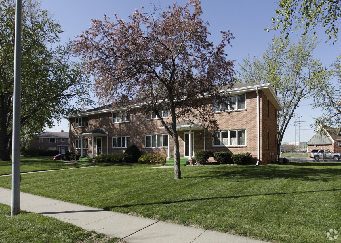 Foto principal - 3490 S 82nd St