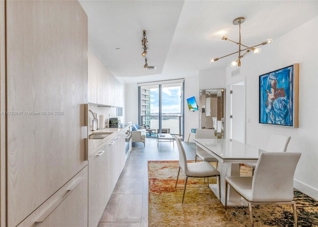 Photo - 501 NE 31st St Apartment