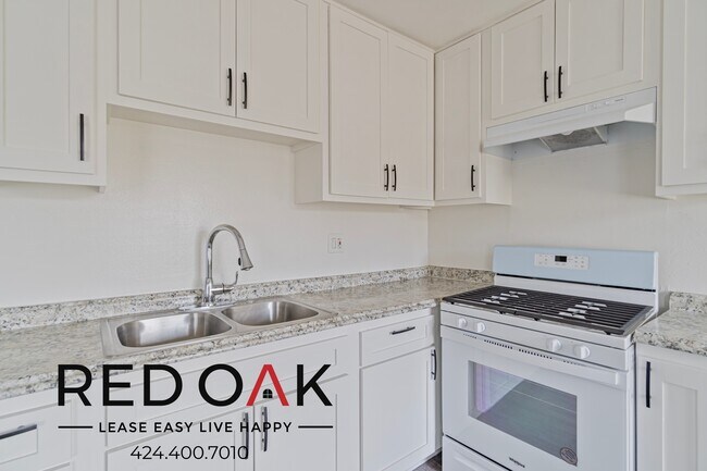 Foto del edificio - Incredible Two Bedroom with Snug Carpet Fl...