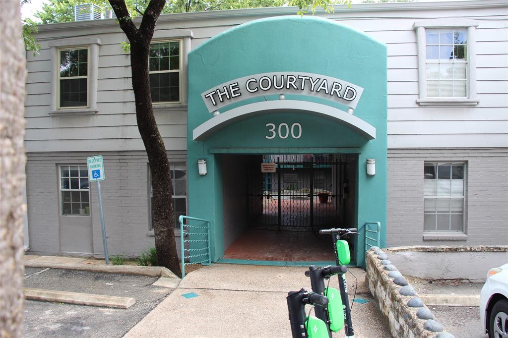 Primary Photo - 300 Crockett St