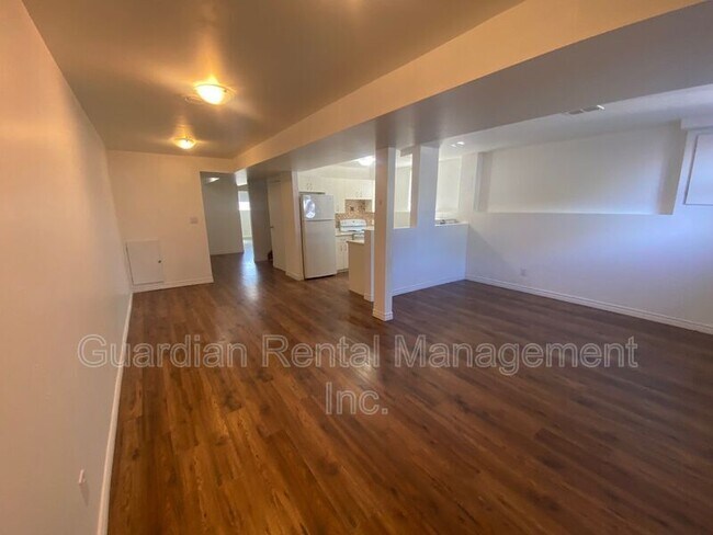 Photo du bâtiment - 1522 Walsh St E