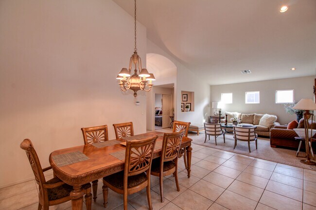 Building Photo - 4399 N Ocotillo Canyon Dr