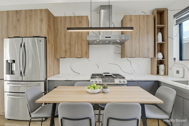 Foto del edificio - 19033 Bassett St