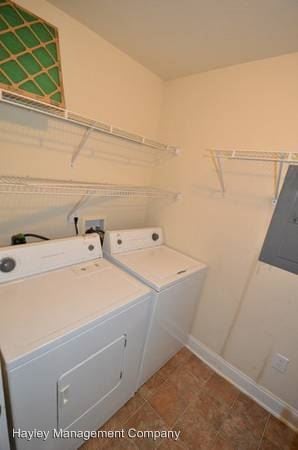 Building Photo - 807 W Longleaf Dr