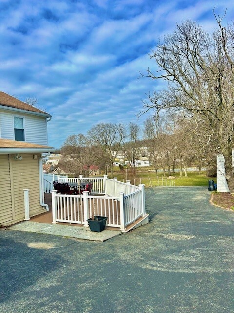 Building Photo - 1421 Mount Laurel Rd