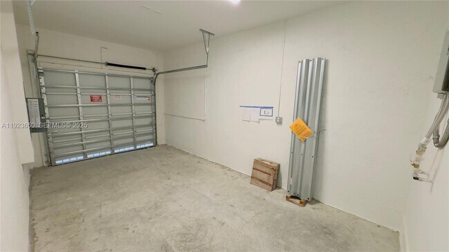 Foto del edificio - 2755 SE 25th Ave