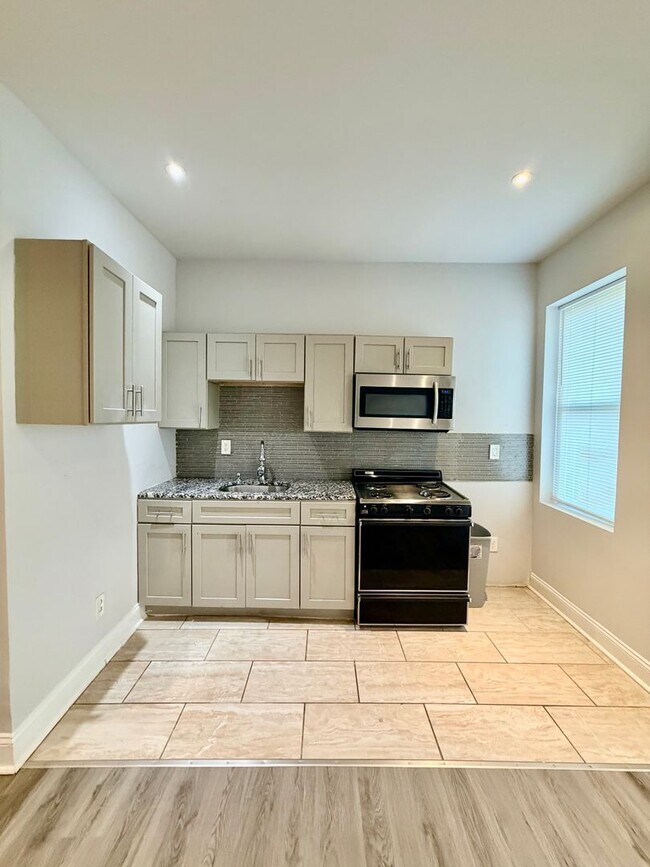 Foto del edificio - 1824 N 54th St