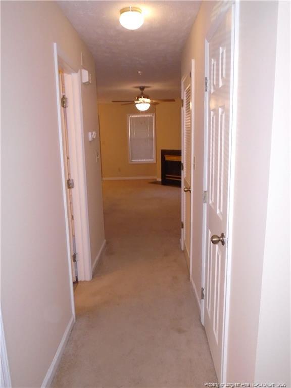 Foto del edificio - 241 Waterdown Dr