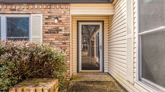 Building Photo - 1708 War Eagle Dr