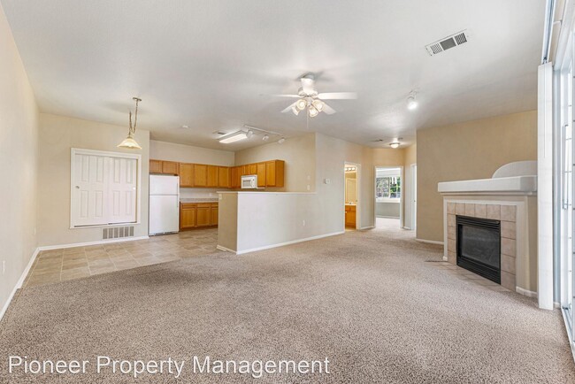 Building Photo - 2 br, 2 bath House - 3252 E 103rd Dr #709
