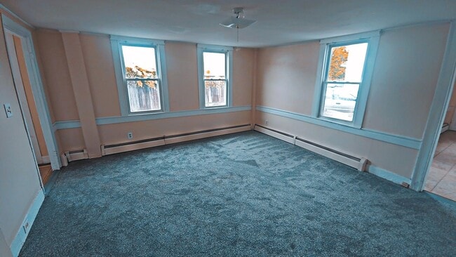 Foto del edificio - 12 Gray Ave