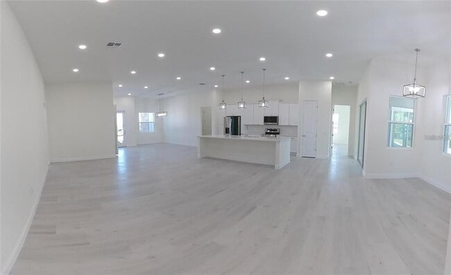 Building Photo - 163 Blazing Star Ave