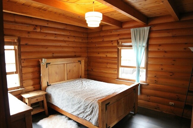 Foto del edificio - 4820 Foothills Dr