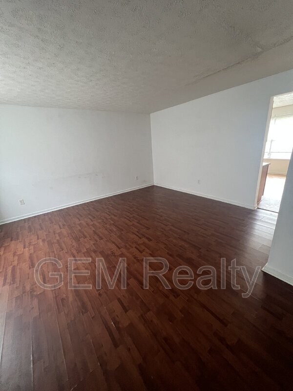 Foto del edificio - 9824 Coventry Creek Dr