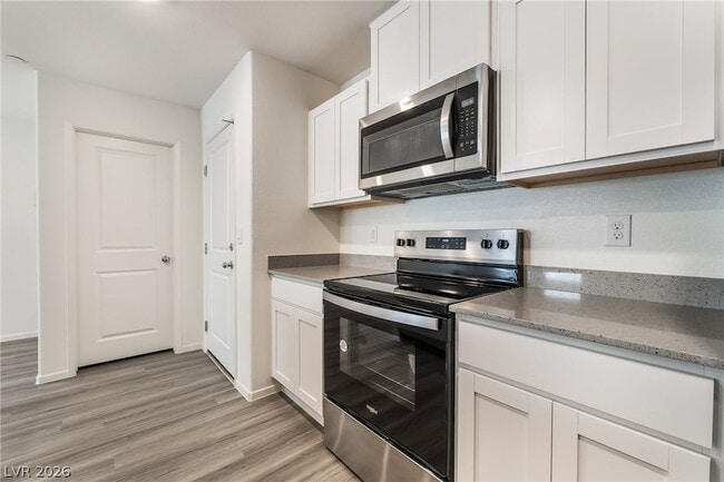 Building Photo - 9472 Peaceful River Ave