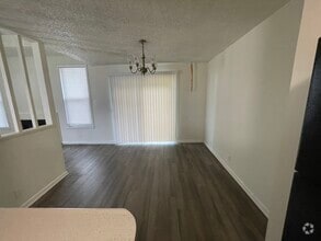 Building Photo - 1424 Bell Trace Dr