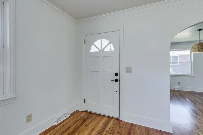 Foto del edificio - 734 Anderson St